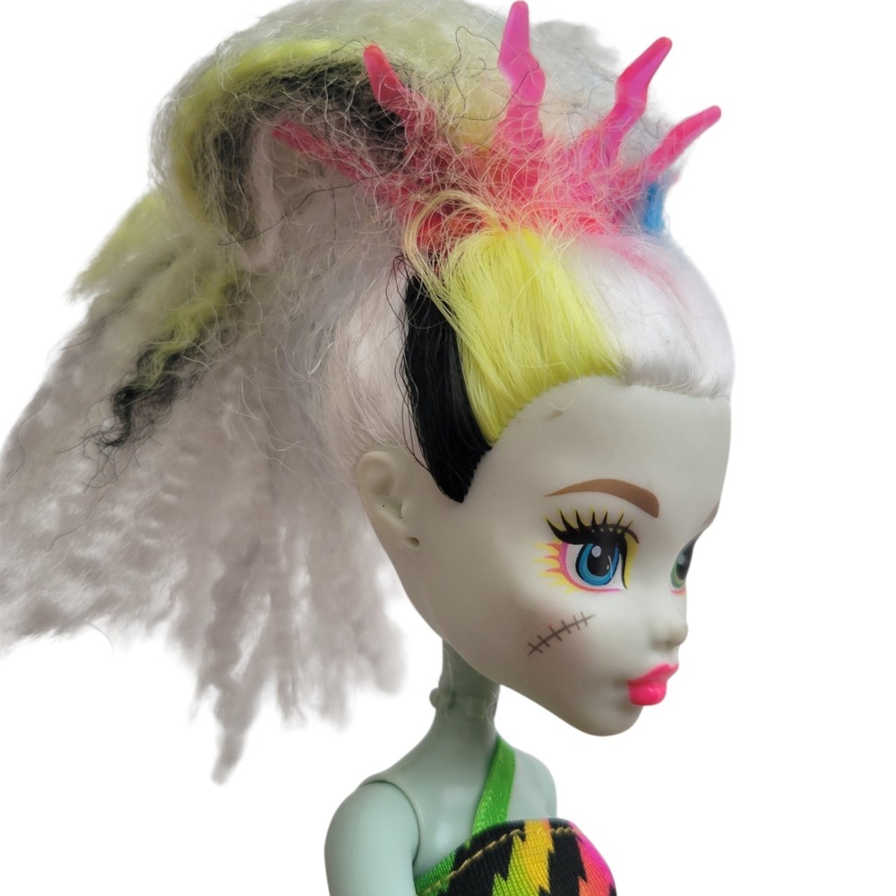 Monster High Frankie Stein Doll 2016 Mattel Neon Dress Yellow Pet Accessory Znap